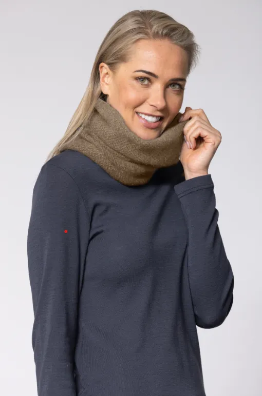 MOSS STITCH NECK WARMER