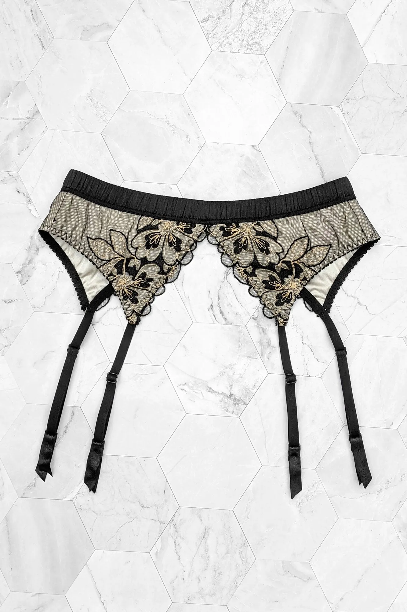 Odile suspender belt