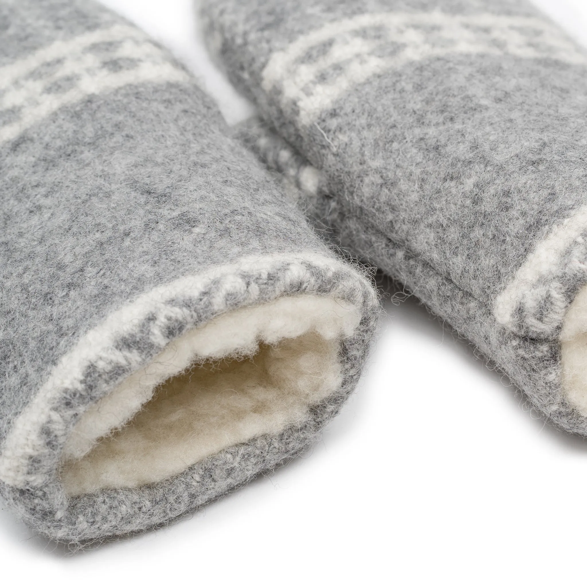 Wool mittens M